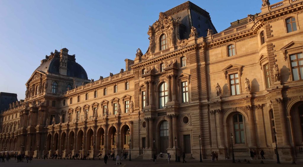Palais du Louvre à Paris